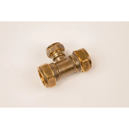 Co Cxcxc Tee Red 22X22X15mm (Non SABS)