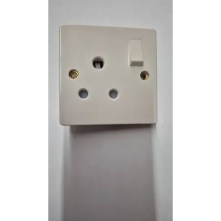 Socket Single 16Amp 1G Switched Watford